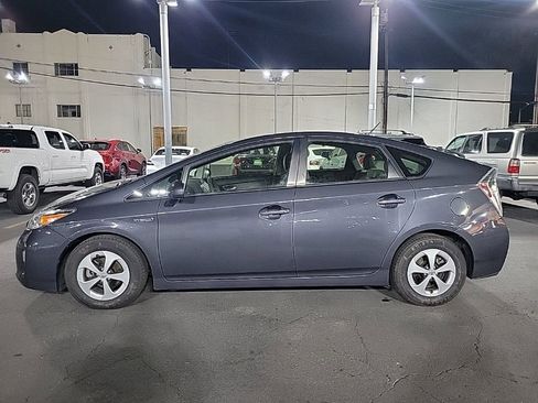 Used 2015 Toyota Prius Four image 4