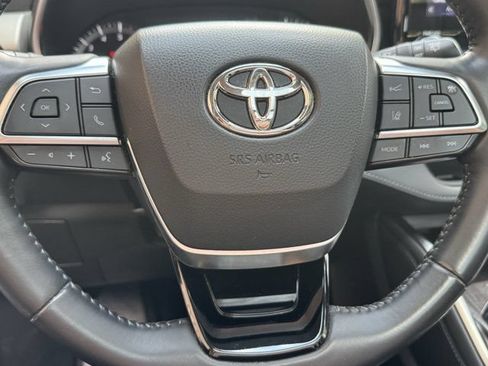 Used 2020 Toyota Highlander Platinum AWD/4WD image 8