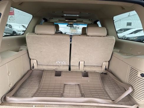 Used 2012 Chevrolet Suburban LTZ image 10