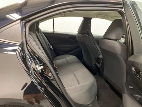 Used 2023 Toyota Corolla LE FWD image 21