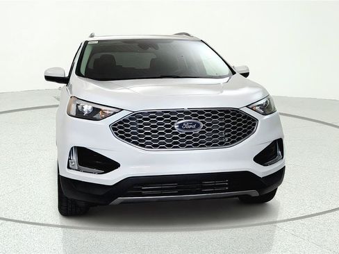 Used 2023 Ford Edge SEL w/ Convenience Package AWD/4WD image 2
