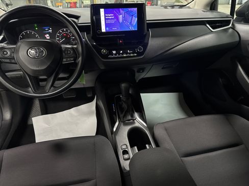 Used 2024 Toyota Corolla LE FWD image 30