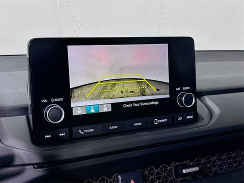 Used 2023 Honda Accord EX image 10