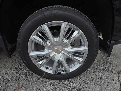 Used 2024 Chevrolet Silverado 1500 High Country image 9
