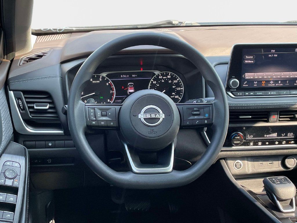 Used 2023 Nissan Rogue SV FWD image 17