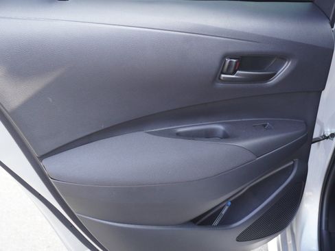 Used 2025 Toyota Corolla LE image 11