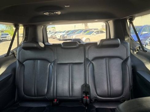 Used 2024 Jeep Wagoneer L Series II w/ Flexible Seating Group AWD/4WD image 16