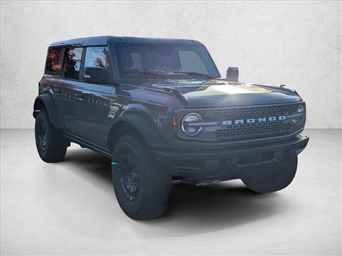 New 2025 Ford Bronco Badlands image 6