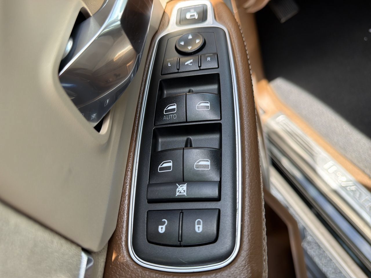 Used 2019 RAM 2500 Laramie RWD image 17
