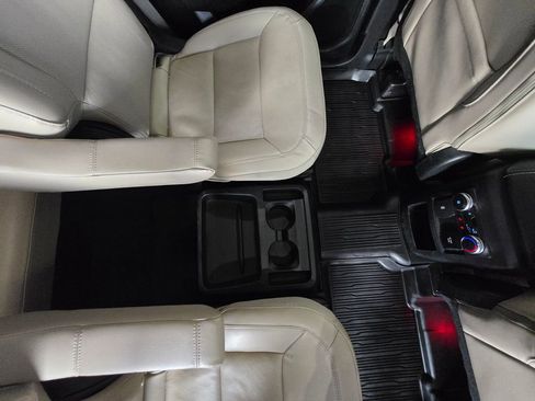 Used 2021 Ford Explorer Limited w/ Equipment Group 301A image 26