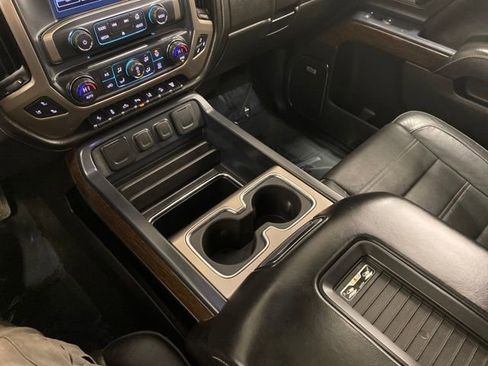 Used 2018 GMC Sierra 2500 Denali w/ Duramax Plus Package image 21