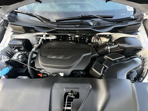 Used 2024 Honda Odyssey Sport image 34