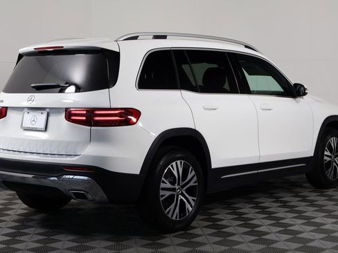 New 2026 Mercedes-Benz GLB 250 image 2