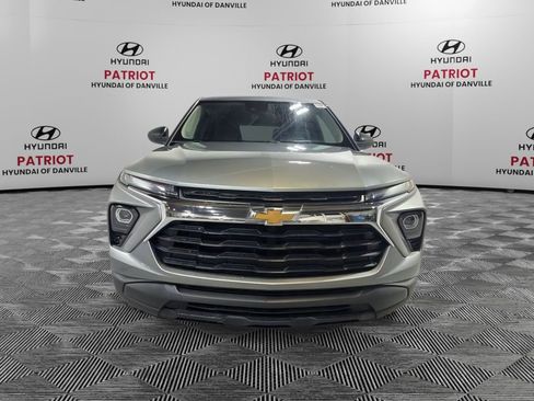 Used 2024 Chevrolet TrailBlazer LS w/ LS Convenience Package image 7