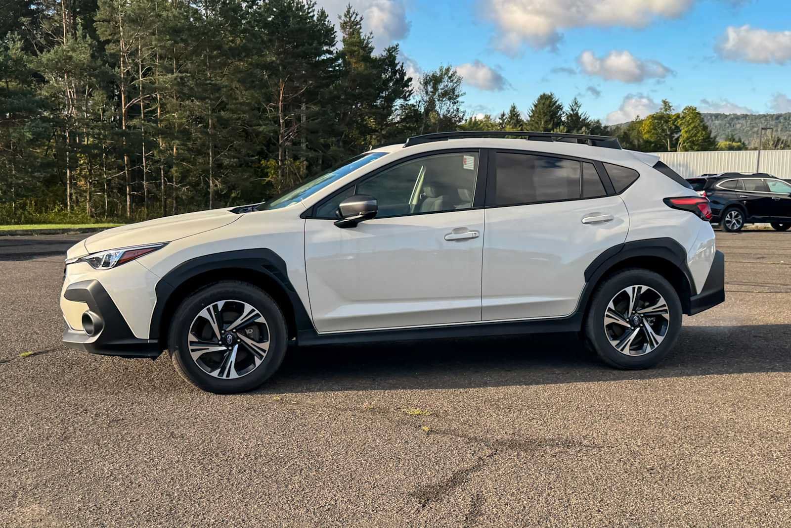 Used 2025 Subaru Crosstrek 2.5i Premium AWD/4WD image 6