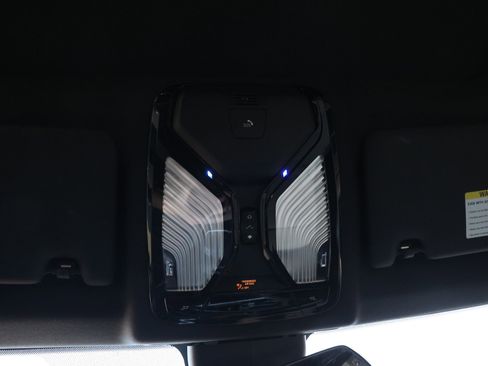 Used 2021 BMW 330i w/ Convenience Package image 41