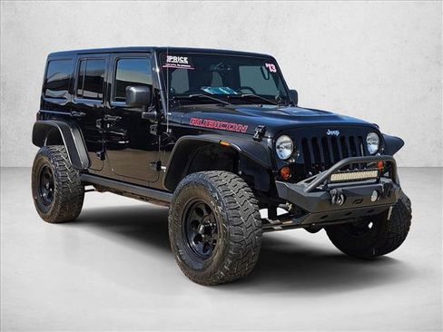 Used 2013 Jeep Wrangler Unlimited Rubicon w/ Connectivity Group AWD/4WD image 3