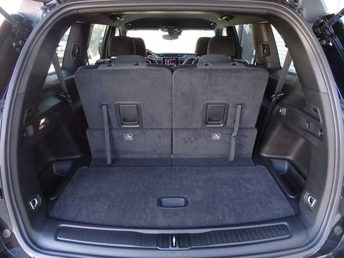 New 2024 Jeep Grand Cherokee L Laredo image 16