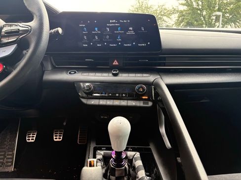 Used 2025 Hyundai Elantra N image 8