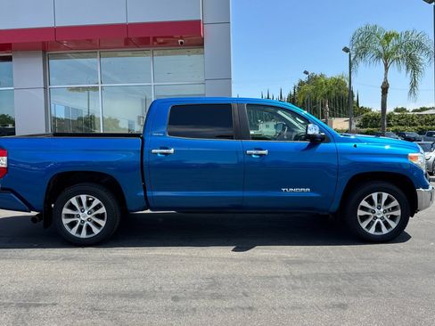 Used 2017 Toyota Tundra Limited w/ Limited Premium Package RWD image 4