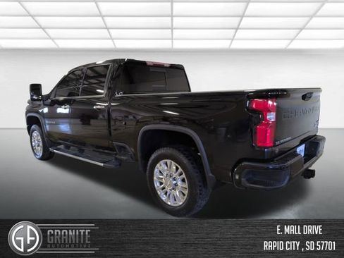 Used 2020 Chevrolet Silverado 2500 High Country w/ Safety Package II AWD/4WD image 4