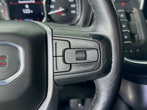 Used 2021 GMC Yukon XL SLT w/ SLT Premium Package image 25