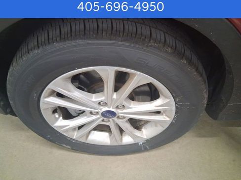 Used 2018 Ford Escape SE image 23