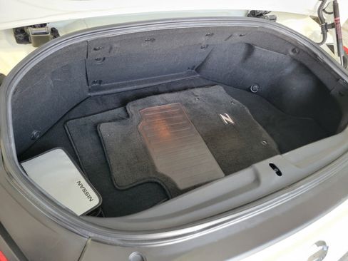 Used 2013 Nissan 370Z Roadster RWD image 13