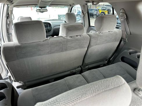 Used 2005 Toyota Sequoia SR5 image 40