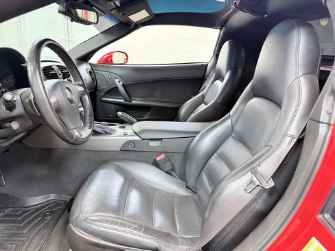 Used 2006 Chevrolet Corvette Coupe w/ Preferred Equipment Group RWD image 14
