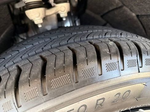 New 2026 Cadillac Lyriq Sport image 27