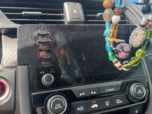 Used 2019 Honda Civic Sport Touring image 7