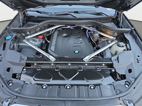 Used 2025 BMW X5 xDrive40i w/ Climate Comfort Package image 35