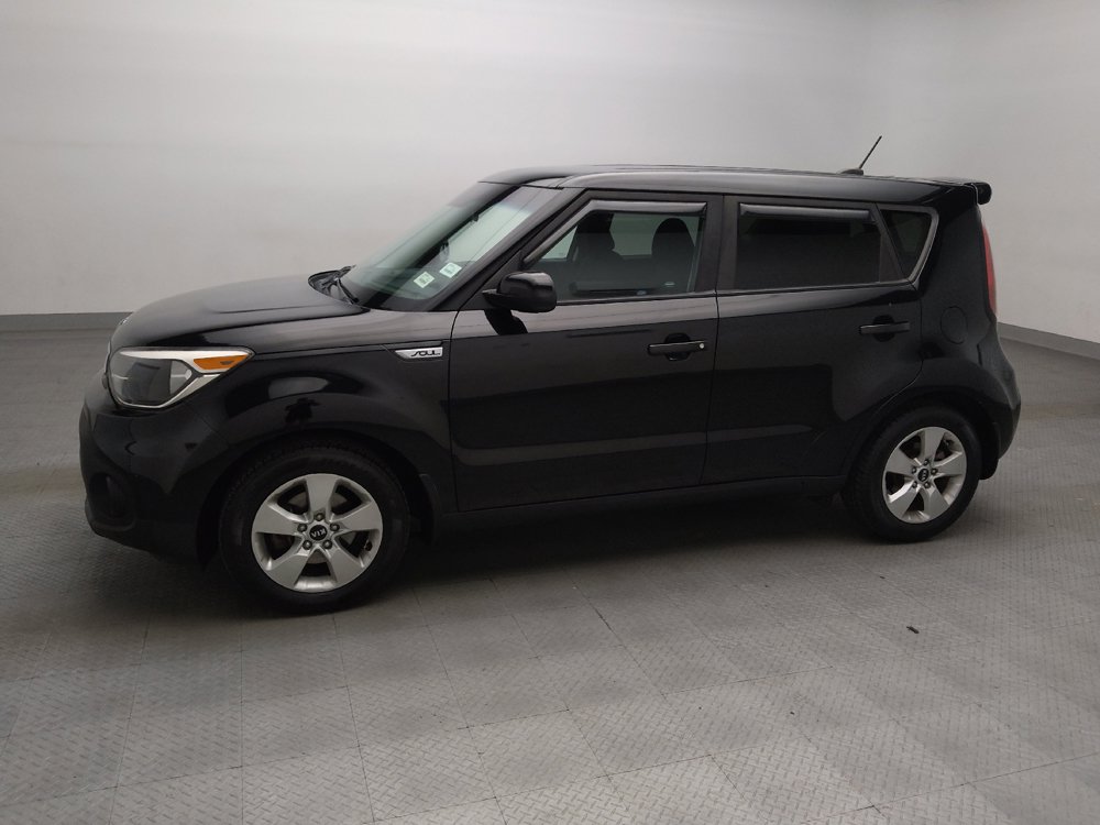Used 2018 Kia Soul w/ Option Group 020 FWD image 2