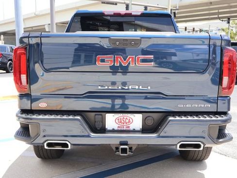 Used 2022 GMC Sierra 1500 Denali RWD image 6