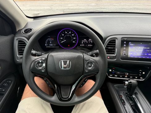Used 2022 Honda HR-V EX image 14
