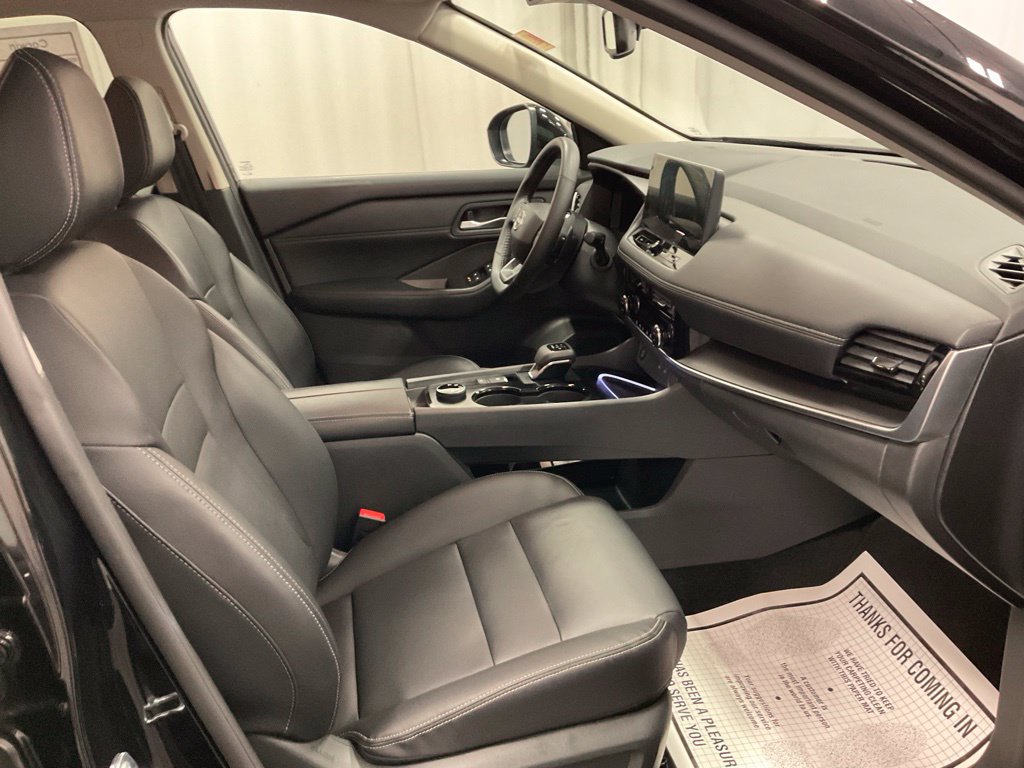 Used 2026 Nissan Rogue SL AWD/4WD image 30