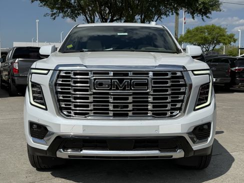 New 2026 GMC Yukon Denali w/ Denali Reserve Package image 7