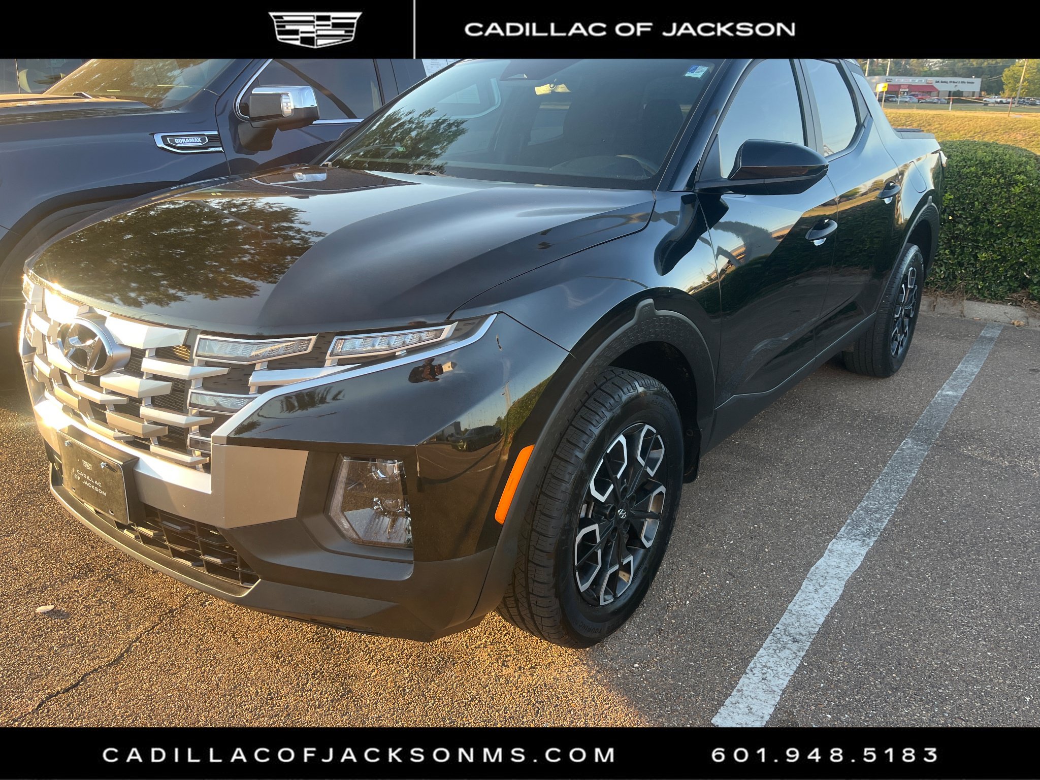 Used 2024 Hyundai Santa Cruz SE FWD image 1