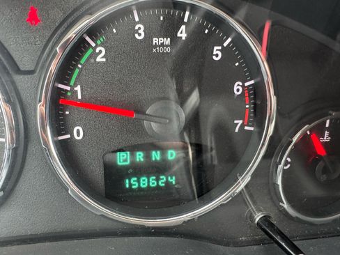 Used 2012 Jeep Liberty Limited Jet image 21