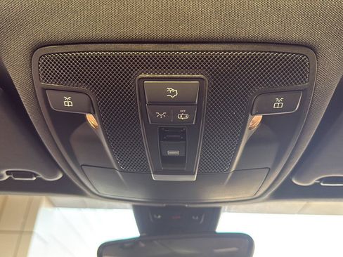 Used 2019 Mercedes-Benz GLA 250 4MATIC w/ Multimedia Package image 32