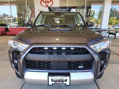 Certified 2023 Toyota 4Runner TRD Off-Road Premium w/ Moonroof Package AWD/4WD image 5
