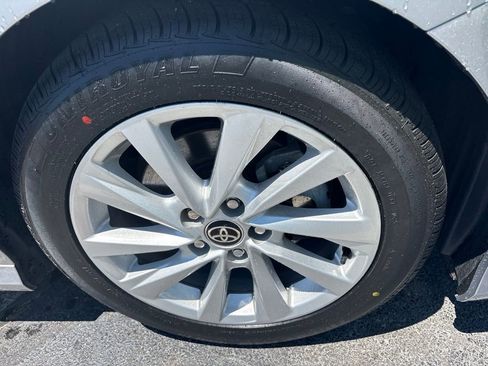 Used 2023 Toyota Camry LE AWD/4WD image 9