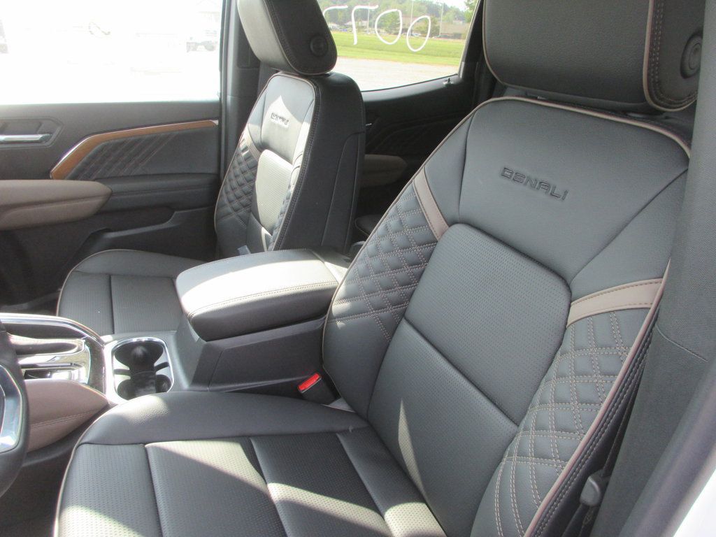 New 2026 GMC Canyon Denali AWD/4WD image 12