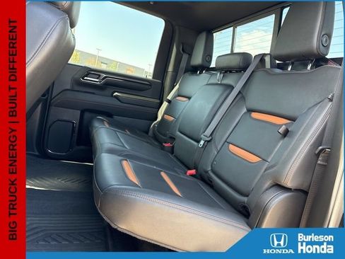 Used 2024 GMC Sierra 2500 AT4 w/ AT4 Premium Plus Package AWD/4WD image 15