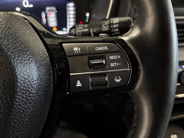 Used 2025 Honda Pilot Elite image 29