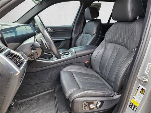 Used 2024 BMW X5 M60i AWD/4WD image 18