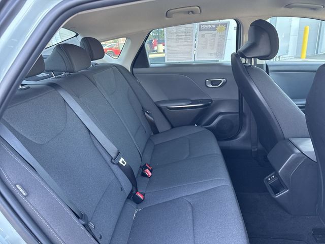 Used 2025 Kia K4 FWD image 16