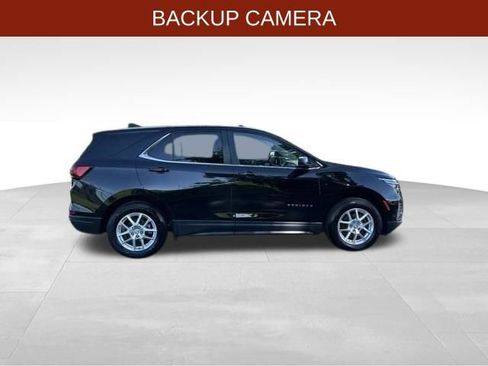 Used 2022 Chevrolet Equinox LT w/ Driver Convenience Package FWD image 8