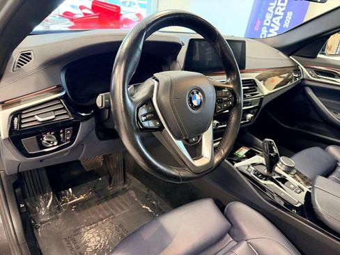Used 2020 BMW 540i RWD image 17
